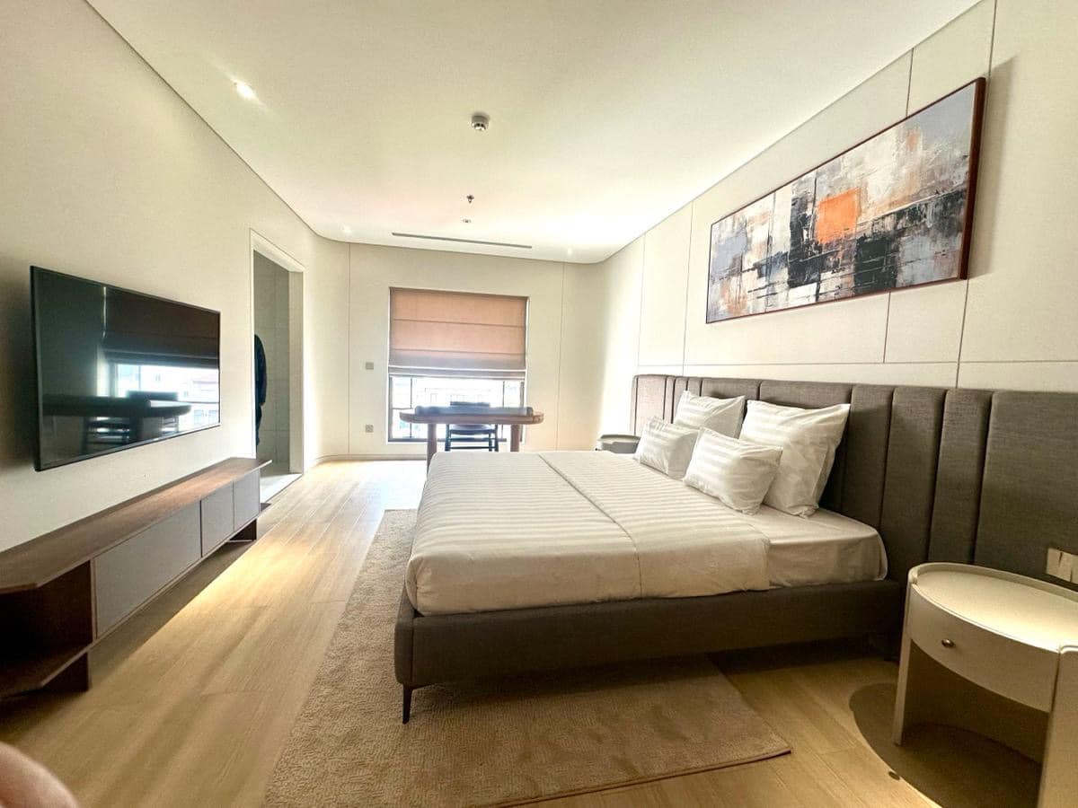 Bán nhà mặt phố Đoàn Trần Nghiệp, 150m2, 11 tầng thang máy 2 hầm, mặt tiền 6.5m, 187 tỷ, kinh doanh - Ảnh 3