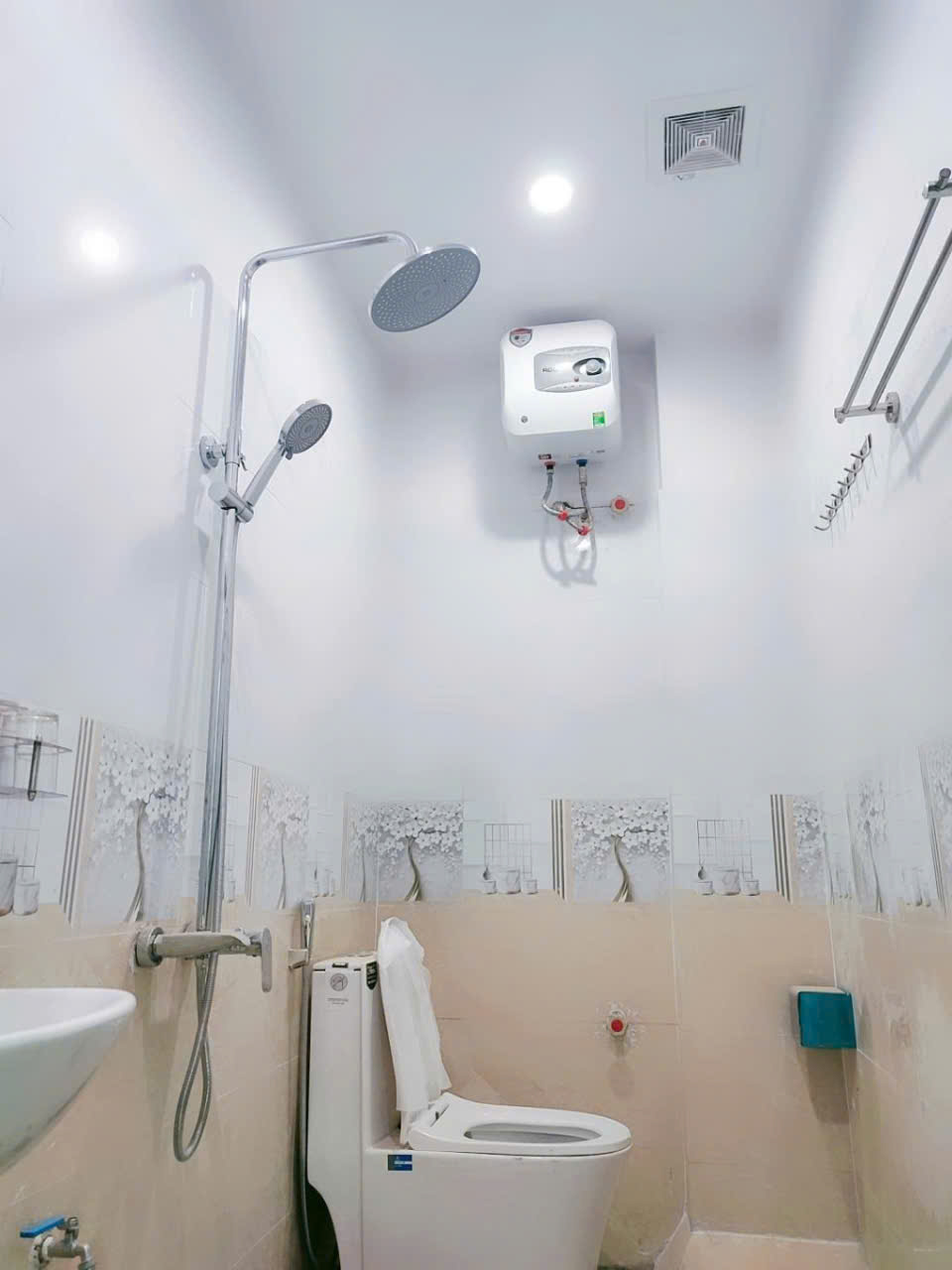 NHÀ 5 TẦNG XÂY MỚI XA LA , GẦN NGAY VIỆN 103, VIỆN BỎNG QUÓC GIA ,K, HƯỞNG TRỌN TIỆN ÍCH CỦA KĐT, - Ảnh 2