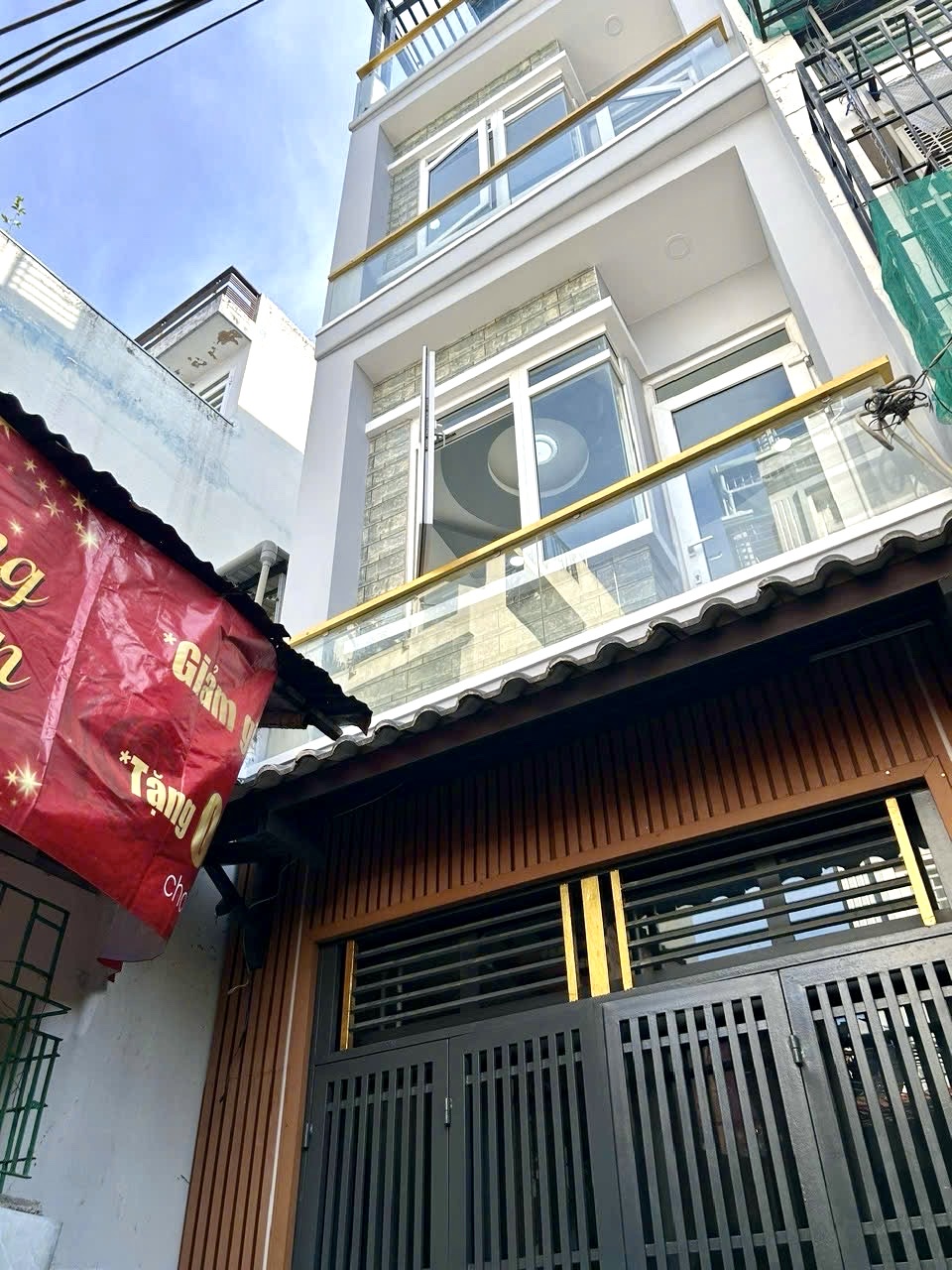 BÁN NHÀ 4 TẦNG 4 PHÒNG NGỦ, 40M², QUẬN 4, GIÁ 5.59TỶ - VỊ TRÍ VÀNG, SỔ HỒNG CHÍNH CHỦ - Ảnh 4
