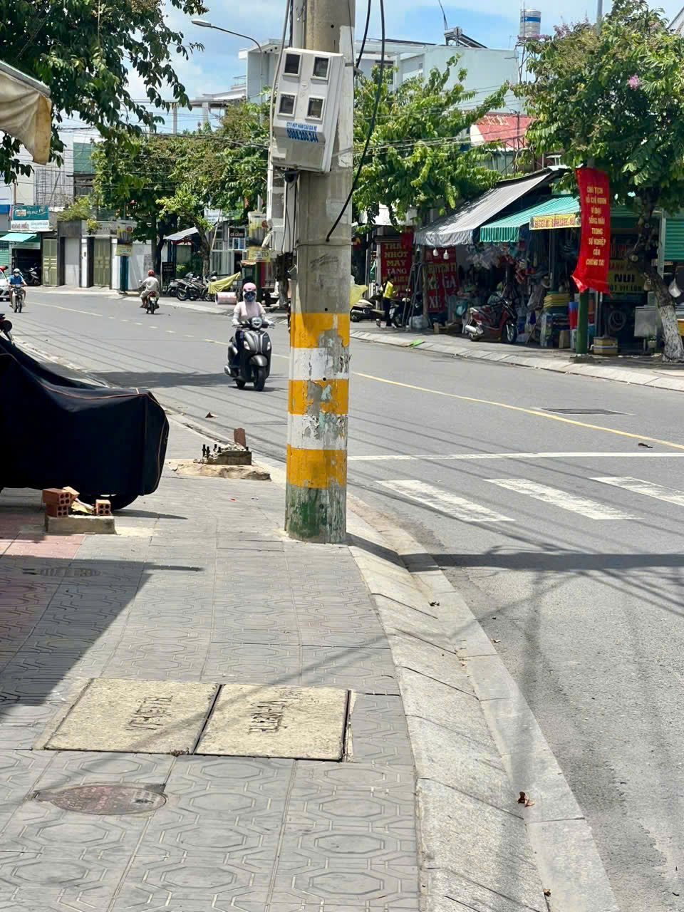 BÁN NHÀ TRỆT LẦU 90M2- TRẦN HƯNG ĐẠO– HẺM Ô TÔ – GẦN BIG C (GO) DĨ AN. - Ảnh chính