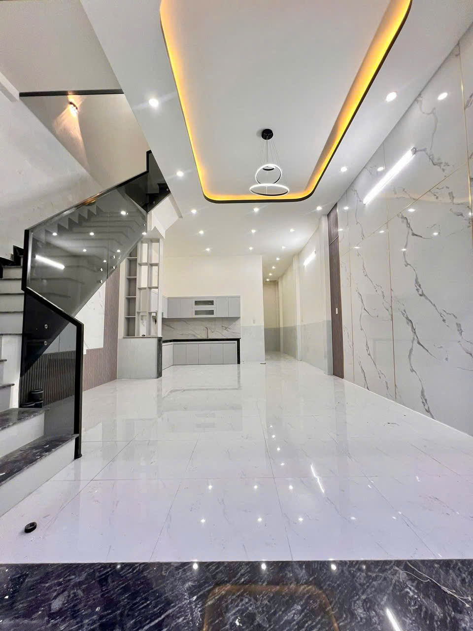 BÁN NHÀ TRỆT LẦU 90M2- TRẦN HƯNG ĐẠO– HẺM Ô TÔ – GẦN BIG C (GO) DĨ AN. - Ảnh 1