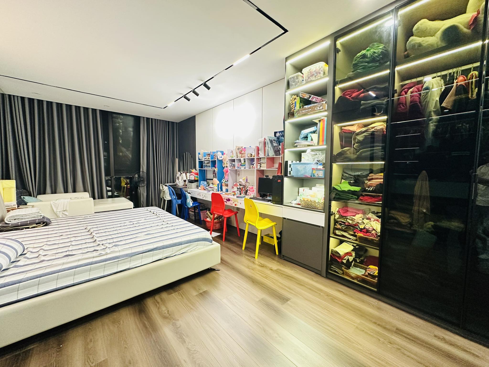 Bán nhà Tôn Thất Tùng, Đống Đa 40m2, 4 tầng, mặt tiền 4.6m kinh doanh sầm uất chỉ 10.8 tỷ - Ảnh 1