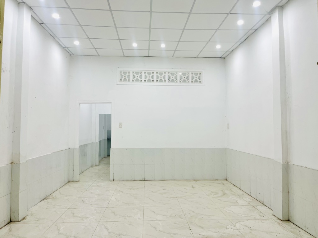 NHÀ BÁN - GẦN ST EMART2 PHAN HUY ÍCH & QUANG TRUNG - GẦN MẶT TIỀN - 49M² - 2 TẦNG NHỈNH 4 TỶ - Ảnh 3