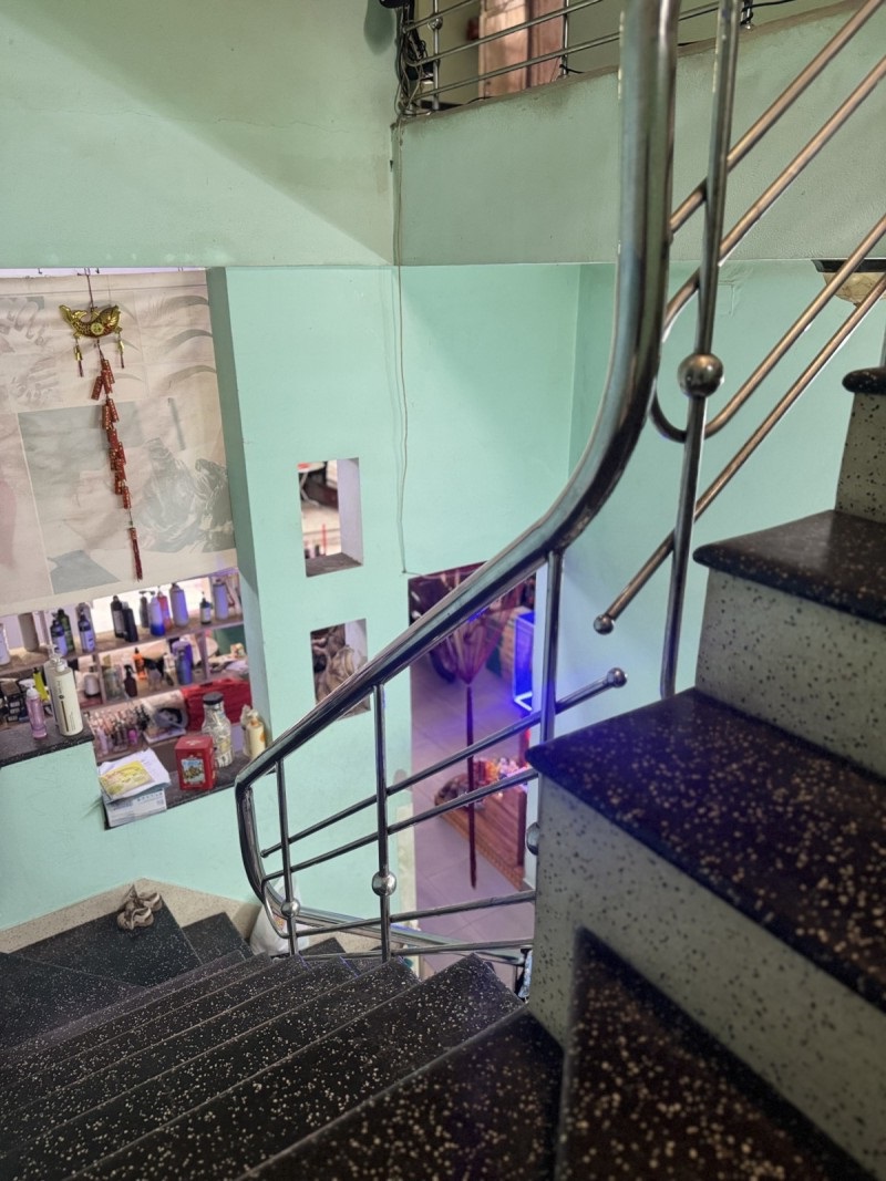 ♪ Nhà Kề MT Hoàng Diệu, gần Cầu Rồng, Kinh doanh, 72m2, ngang 6.4, 2 tầng, nhỉnh 3.x tỷ - Ảnh 2