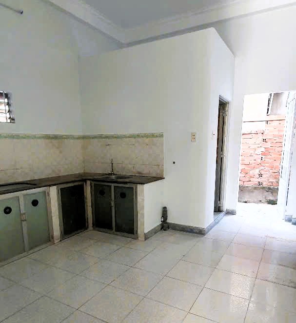 Cho thuê nhà 1 trệt 1 lầu, 90m², 4PN, gần Metro, ĐH Kiến Trúc - Ảnh 1