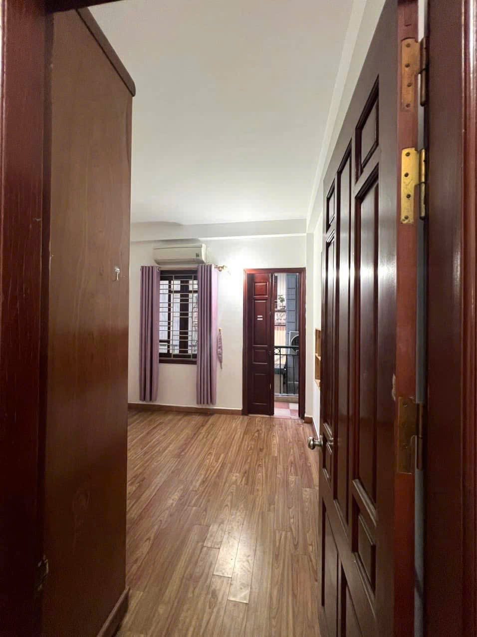 Bán nhà Tôn Đức Thắng, Đống Đa 24m2, 4 tầng đường ô tô hơn 6 tỷ gần hồ Văn Chương - Ảnh 1