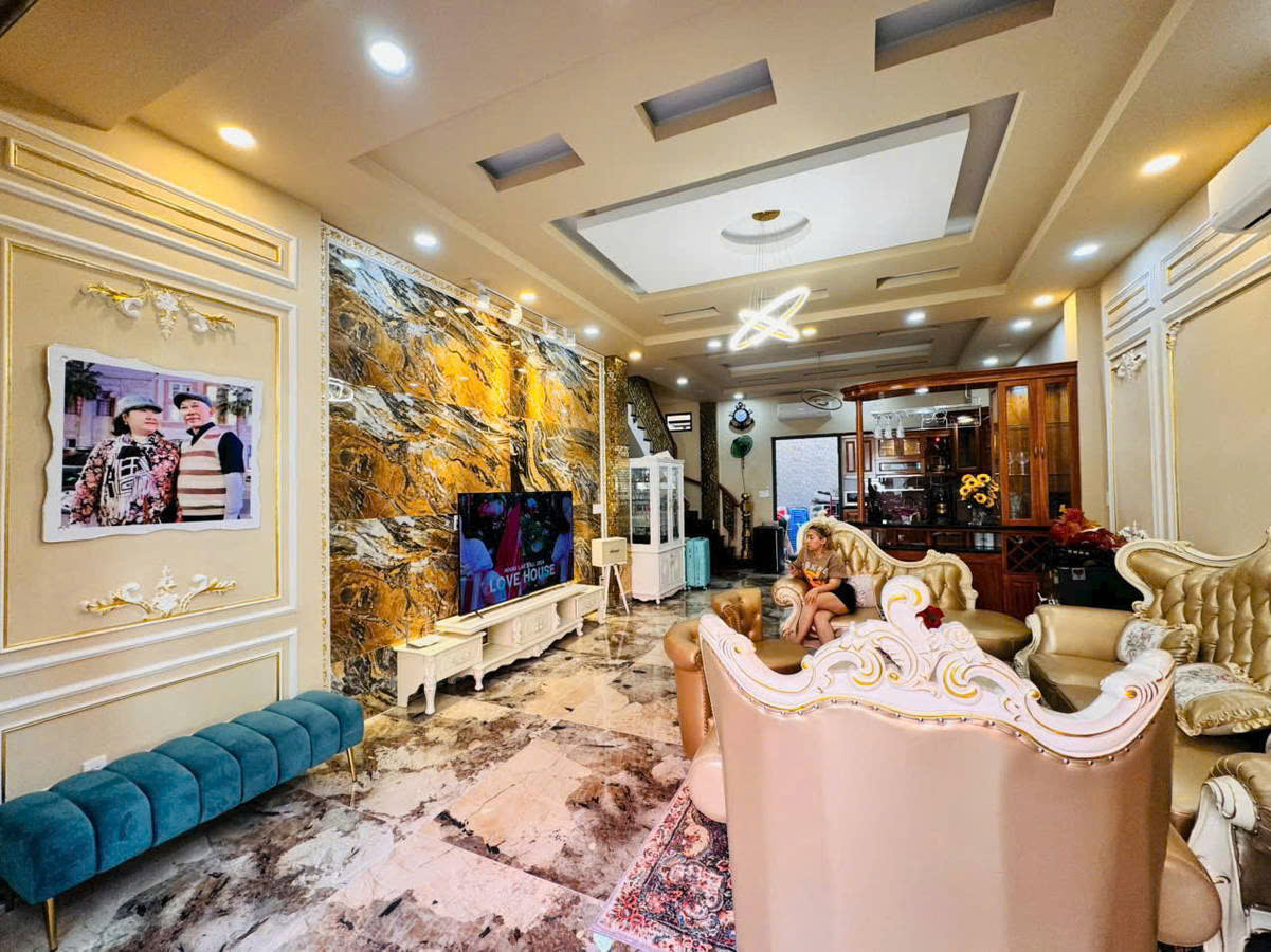 Bán Nhà Góc Nguyễn Tri Phương Quận 10  – 73m² 4 tang – Nở Hậu – 16.5 Tỷ TL – Nội Thất Cực Sang - Ảnh 1