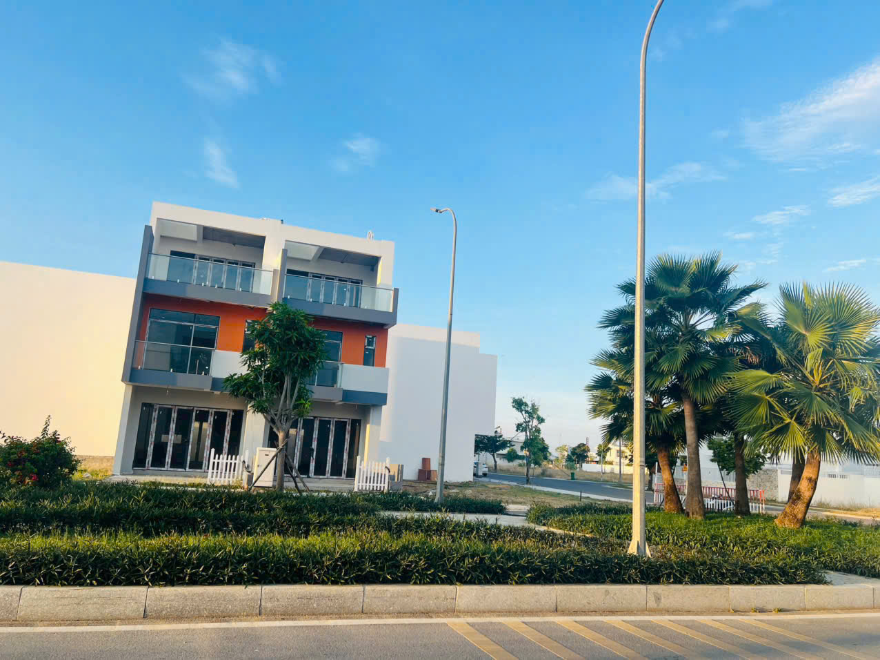 Căn Thô Đối Diện Hồ Bơi GÓI 8 - KĐT Mỹ Gia- RẺ NHẤT THỊ TRƯỜNG. cho dòng tiền cực kỳ tốt - Ảnh 2