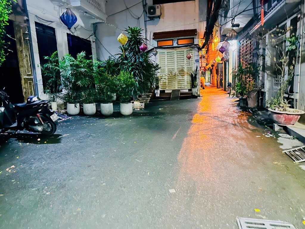 Nghi Tàm 32m2 x mặt tiền 3.6M - Trước nhà ngõ rộng 6M thoáng sáng - Phân lô quân đội - Ảnh chính