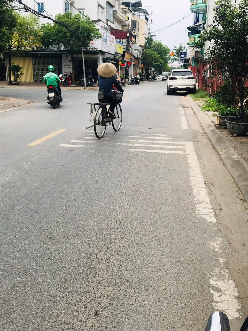 MẶT NGÕ AN DƯƠNG VƯƠNG - PHÂN LÔ ÔTÔ TRÁNH - VỈA HÈ KINH DOANH - GIÁ 17 TỶ - Ảnh 1