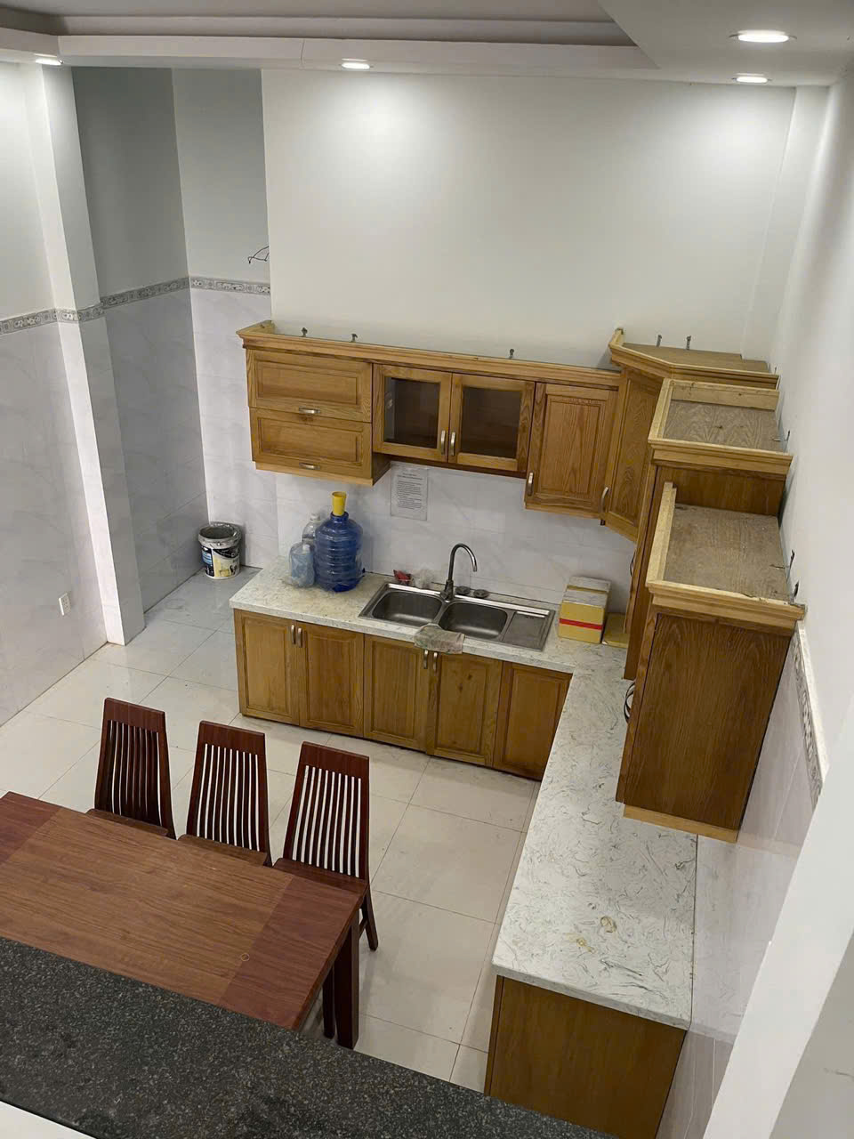 NHÀ ĐẸP TÔ NGỌC VÂN QUẬN 12 CHO THUÊ, 4PN 5WC, XE HƠI ĐẬU - Ảnh 2