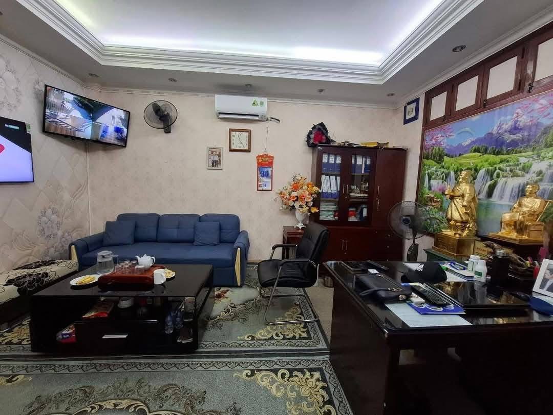 NHÀ ĐẸP VĂN QUÁN - PHÂN LÔ VỈA HÈ, ÔTÔ TRÁNH ĐỖ NGÀY ĐÊM - GIÁ 19 TỶ - Ảnh 3