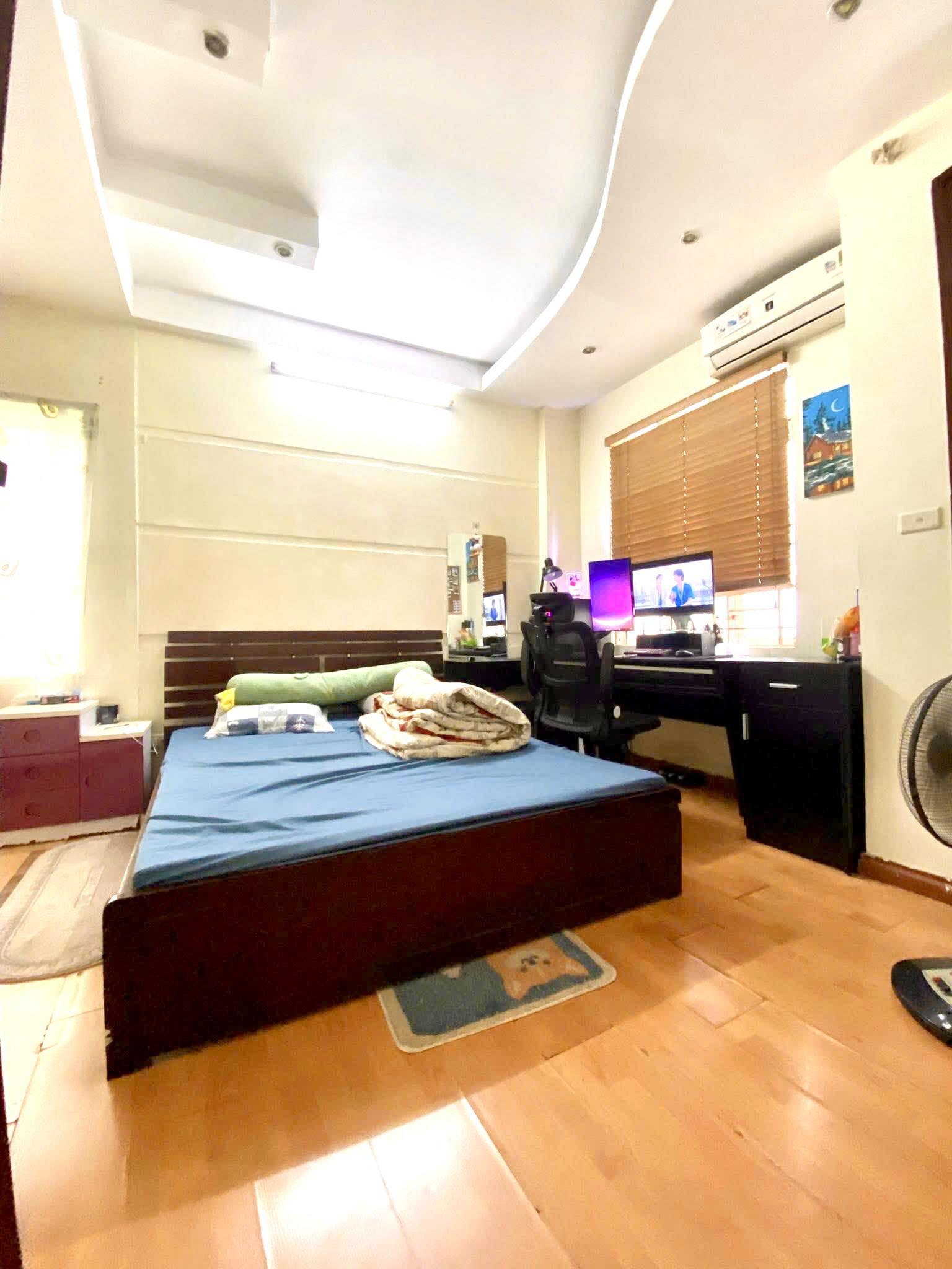 Chốt Nhanh Siêu Phẩm Cầu Giấy – Lô Góc, 5 Tầng, Trước Nhà Thoáng Vô Địch! - Ảnh chính