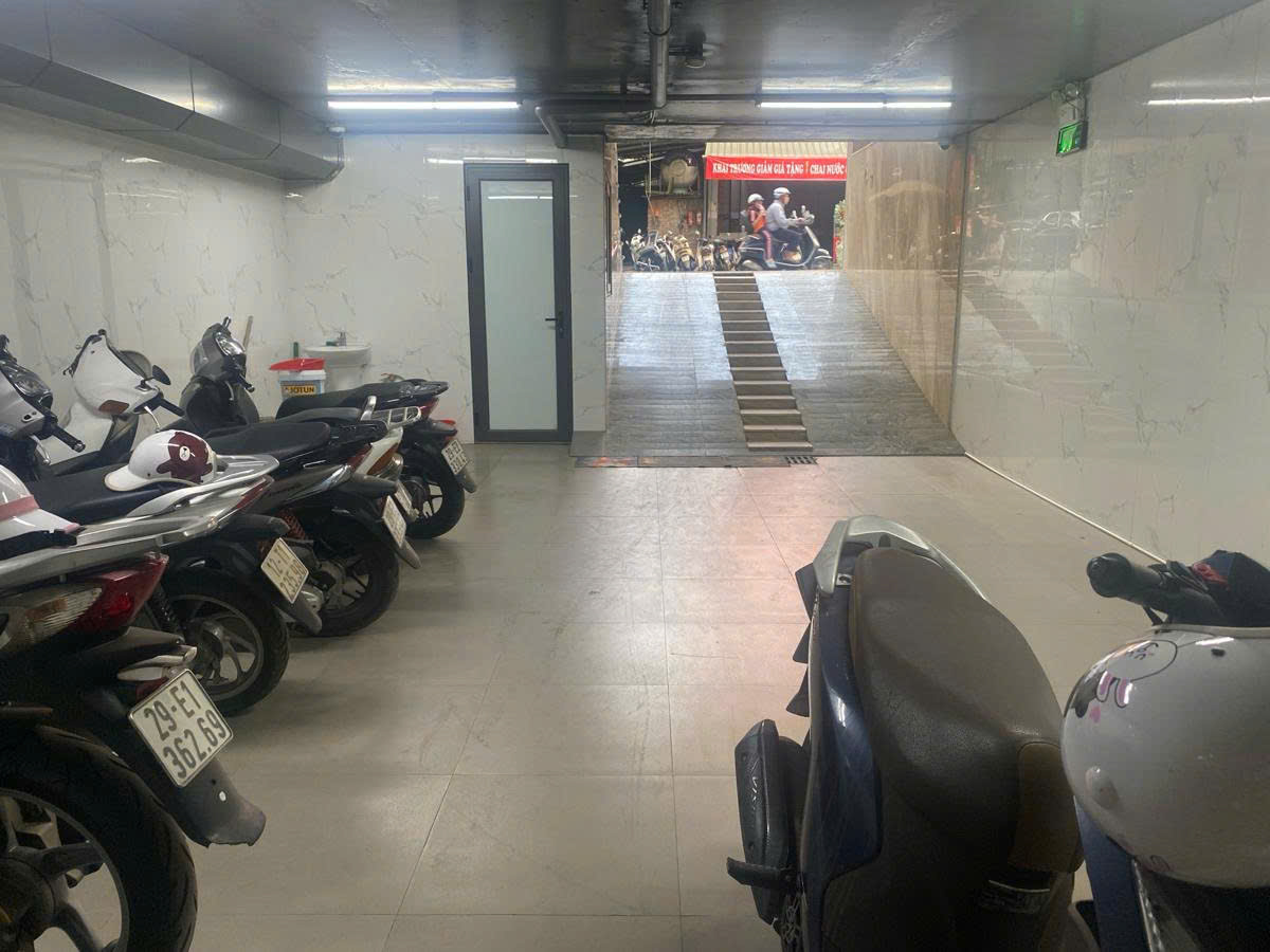Bán nhà mặt phố Nam Đồng, Đống Đa 100m2, 8 tầng, mặt tiền 6.8m có hầm kinh doanh - Ảnh 1