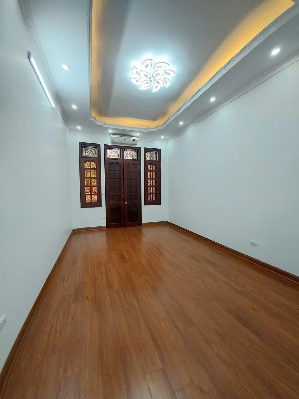 Cần cho thuê nhà riêng Nguyễn Xiển, Thanh Xuân 60m x 4T giá 24tr, nhà mới, gara, KD - Ảnh 2