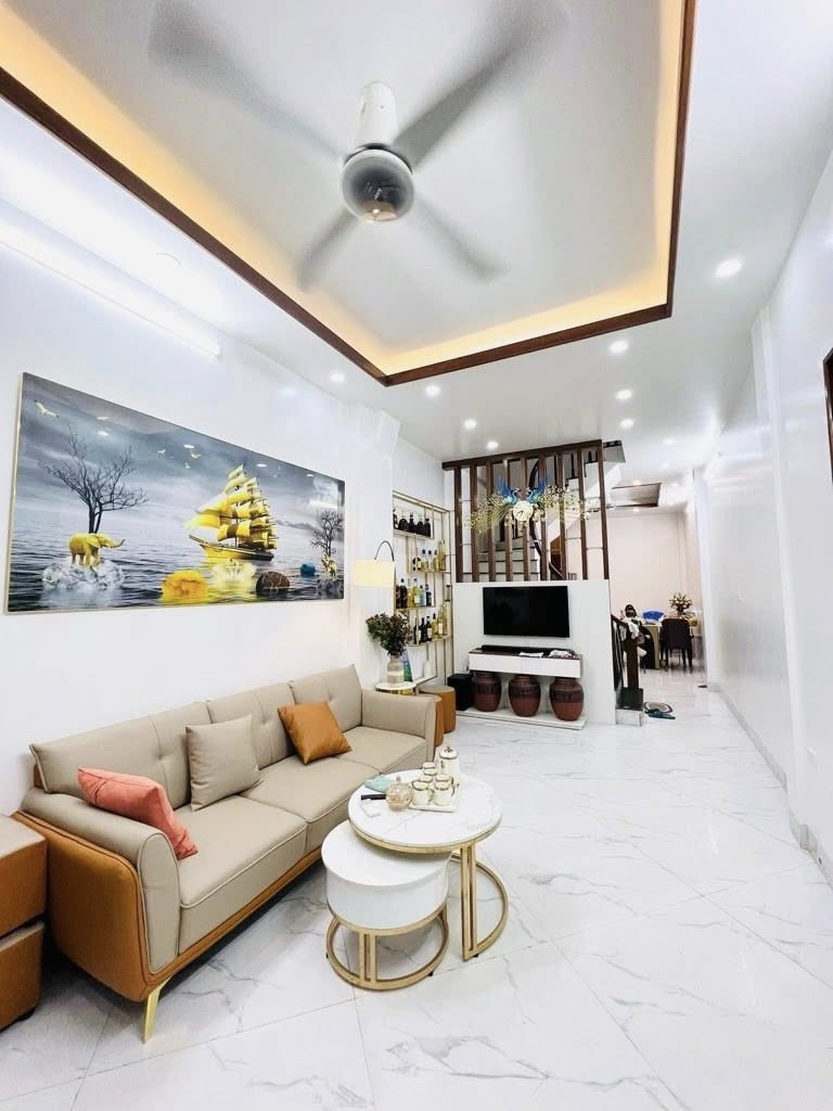 MINH KHAI 42M- HAI BÀ TRƯNG, MẶT NGÕ THÔNG TO, VÀI BƯỚC CHÂN RA MẶT PHỐ GIÁ 12,5 TỶ - Ảnh chính