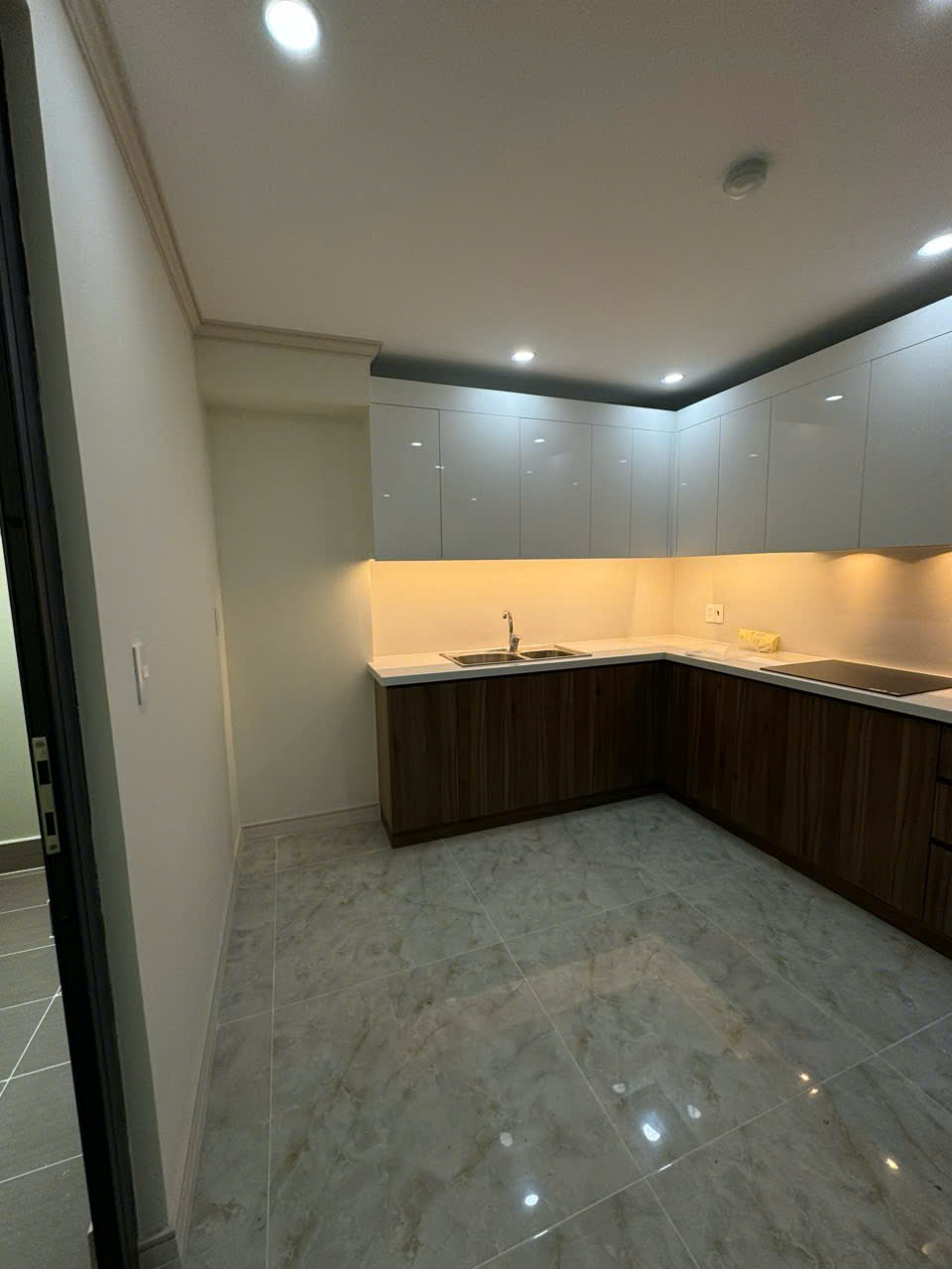 Chính chủ cần cho thuê căn chung cư Hommyland 3 ,80m2 ở Nguyễn Duy Trinh Q2 - Ảnh chính