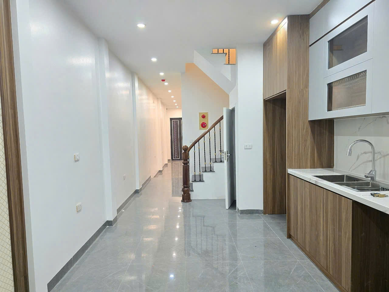 PL YÊN LÃNG - 5 TẦNG THANG MÁY DT 53m2 5 tầng Mặt tiền 3.5m Giá 15.5 tỷ - Ảnh chính