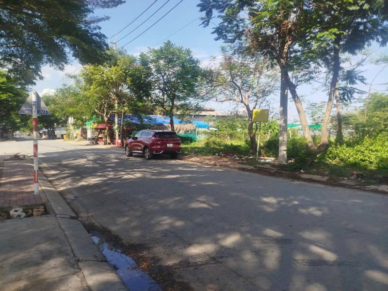 Bán Đất Mặt tiền Bà Điểm 4 - gần Phan Văn Hớn, 856m2, full thổ, 20x43m, tiện xây, 39.9 tỷ. - Ảnh 4