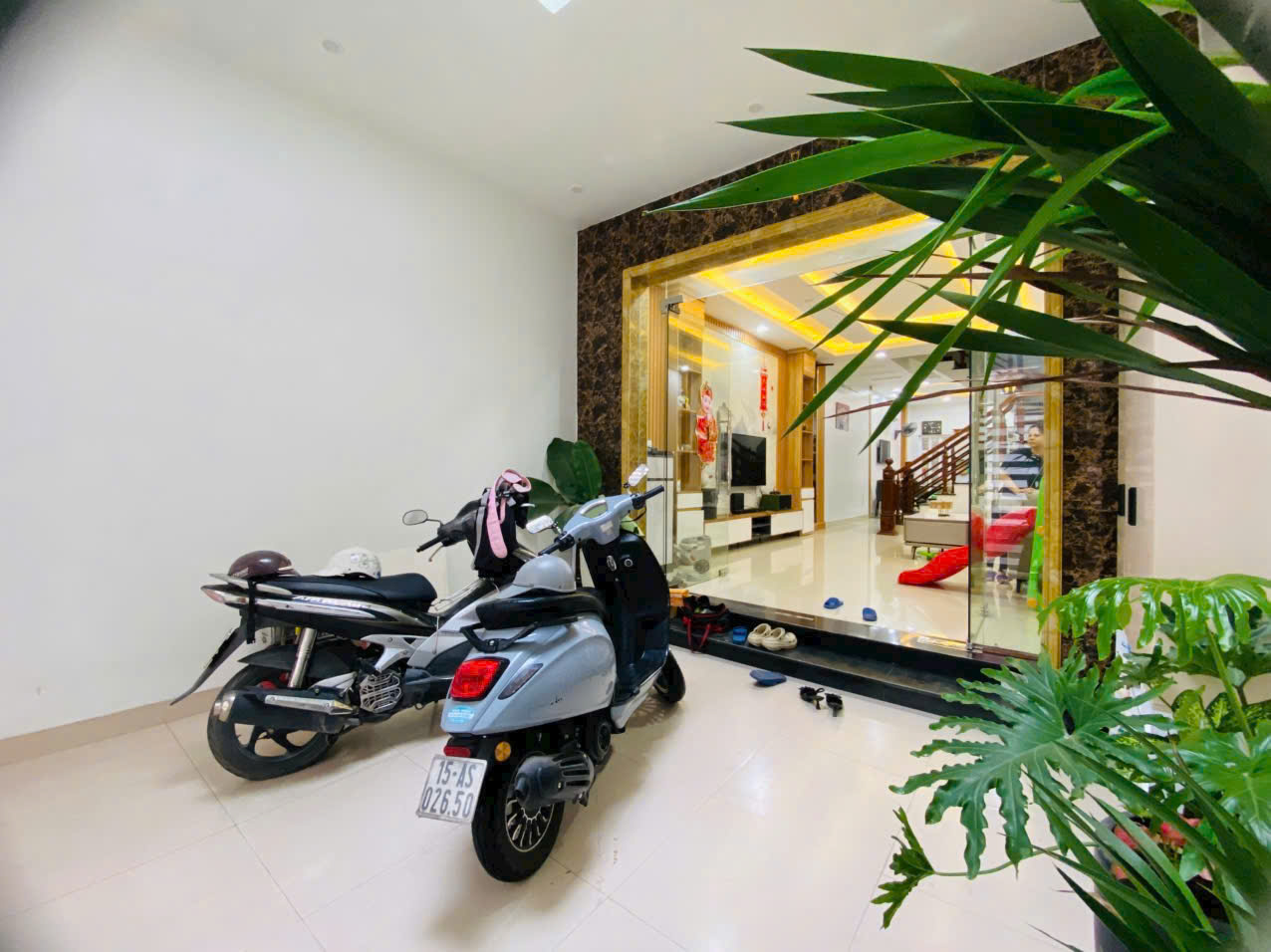 Bán nhà tuyến 2 Hoàng Ngọc Phách - Quán Nam, 84m 4 tầng độc lập, Giá 7.5 tỉ - Ảnh chính