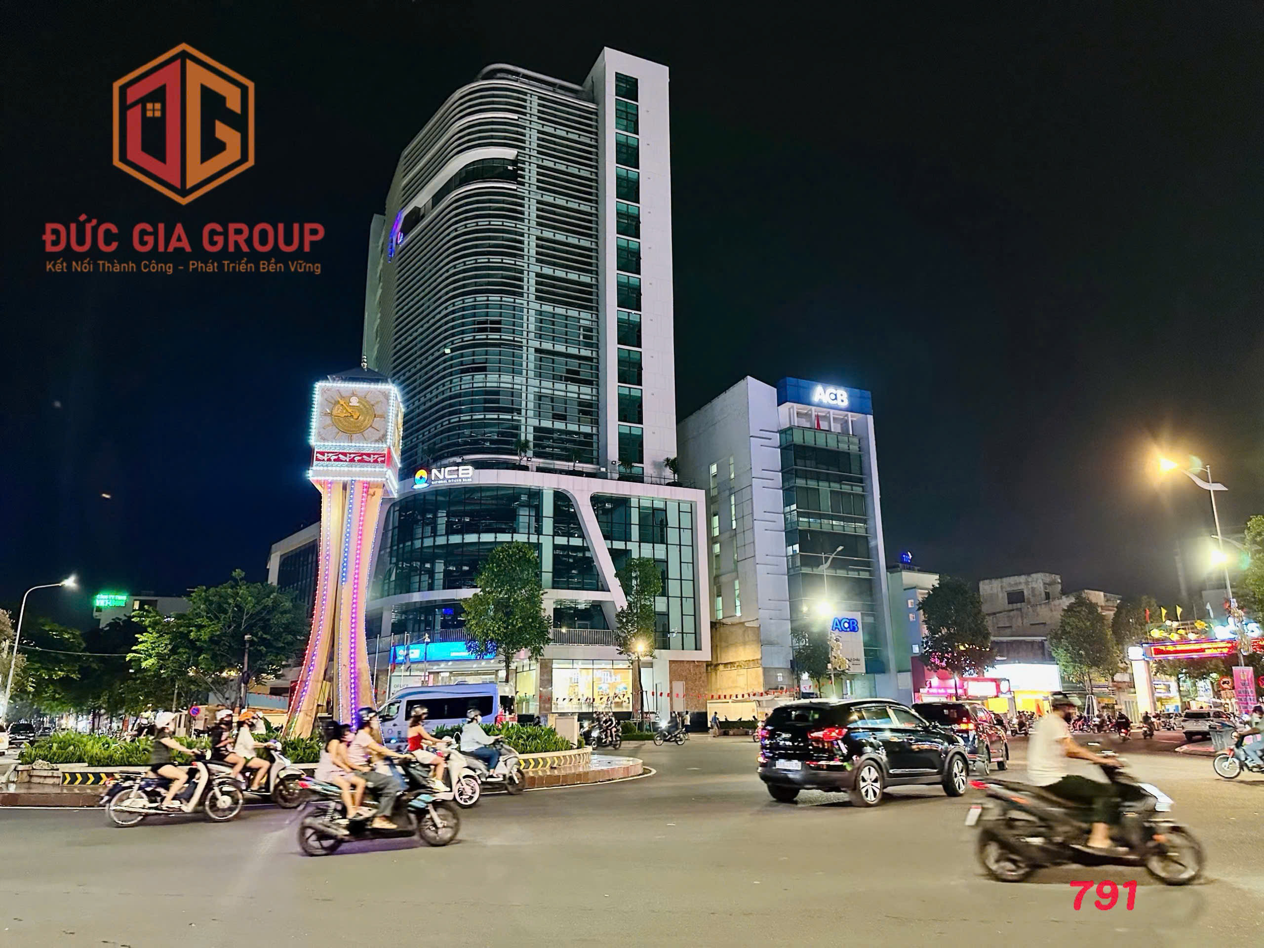 Hàng Hiếm! Bán nhà góc đối diện công viên Biên Hùng, hơn 14m mặt tiền, giá 34 tỷ - Ảnh chính