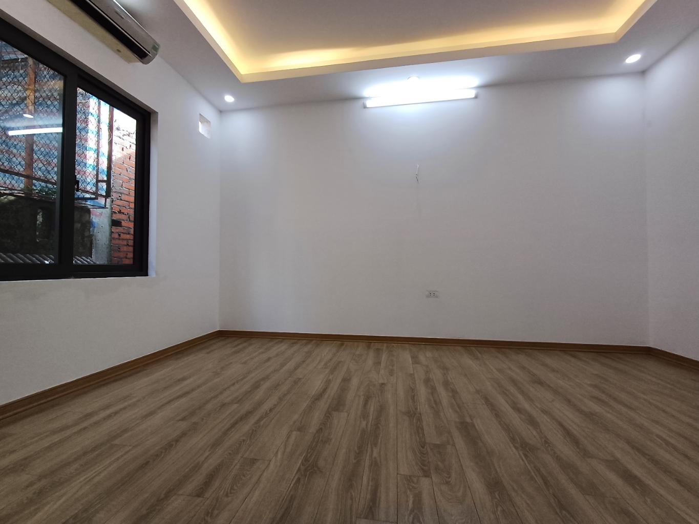 Bán Nhà Minh Khai 30m² – 4 Tầng – 3 Ngủ – Gần Ô Tô – Giá 6.3 Tỷ – Ở Ngay! - Ảnh 3