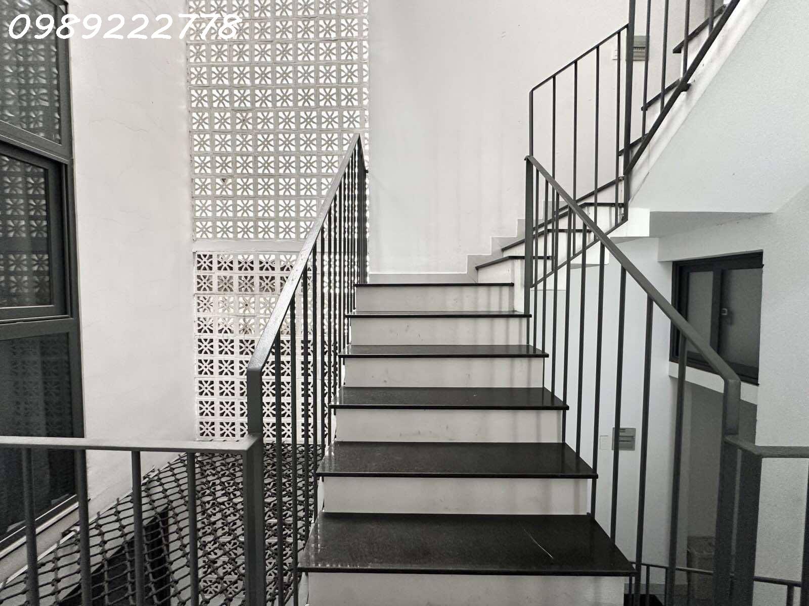 CHDV 14 PHÒNG LÊ QUANG ĐỊNH- 110M2 A4 - 5 TẦNG KTS THIẾT KẾ - HẺM TRẢI NHỰA Ô TÔ 7 CHỖ, 3 CĂN RA - Ảnh 4