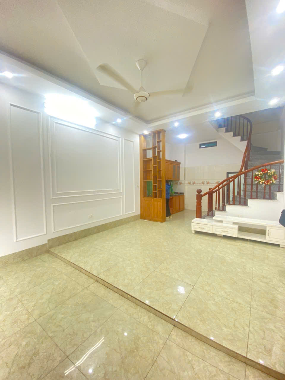 Siêu phẩm Nam Dư – Nhà đẹp 5 tầng, móng 7 tầng, cách ô tô 20m, giá tốt- nhà đẹp ở ngay lh 0817606560 - Ảnh 3