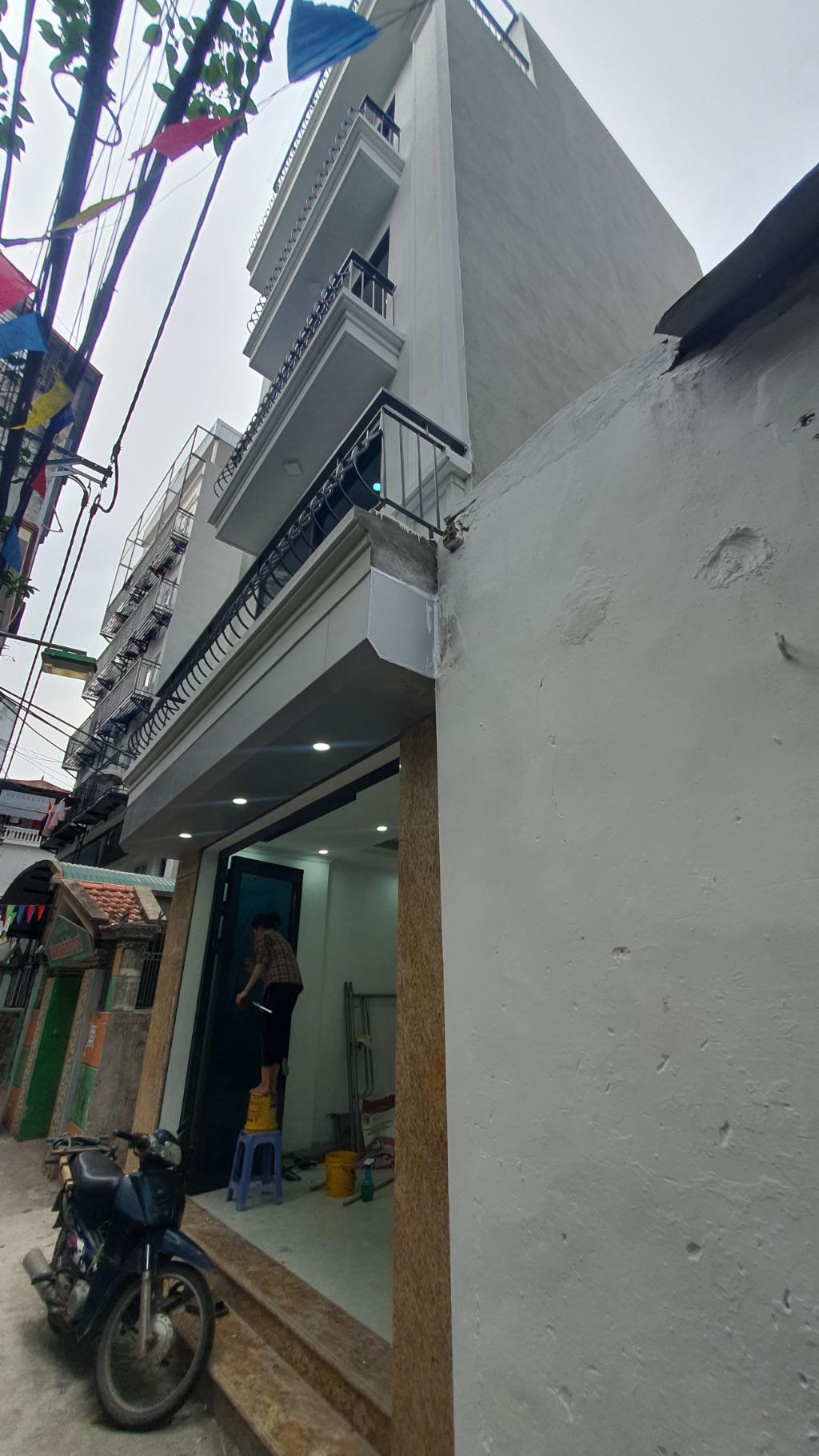 SIÊU PHẨM MẶT NGÕ - CỔ NHUẾ LÔ GÓC - 33M2 - 5 TẦNG - MT KHỦNG - Ô TÔ QUA NHÀ - Ảnh chính
