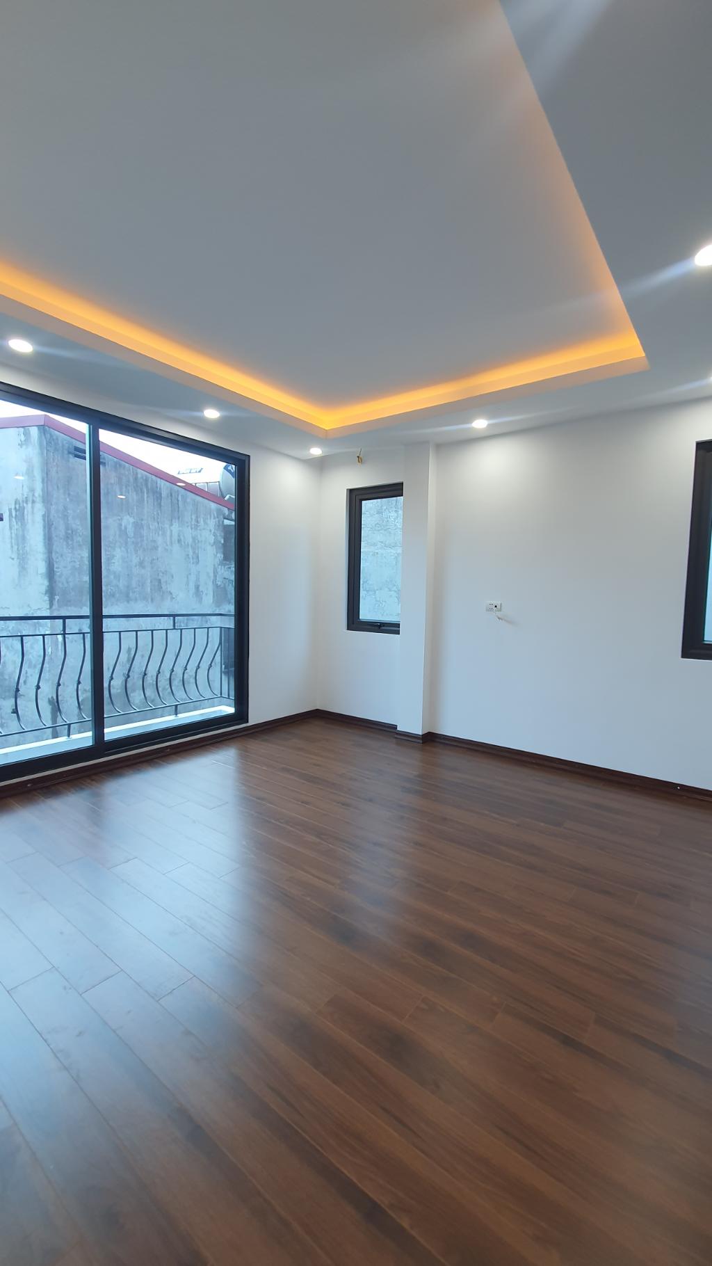 SIÊU PHẨM MẶT NGÕ - CỔ NHUẾ LÔ GÓC - 33M2 - 5 TẦNG - MT KHỦNG - Ô TÔ QUA NHÀ - Ảnh 4