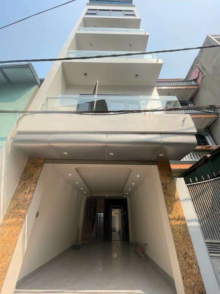 Bán nhà phố Trạm Long Biên Gara ô tô-Thang Máy Dt 41/45m 7 Tầng  Giá 11,8 tỷ - Ảnh chính