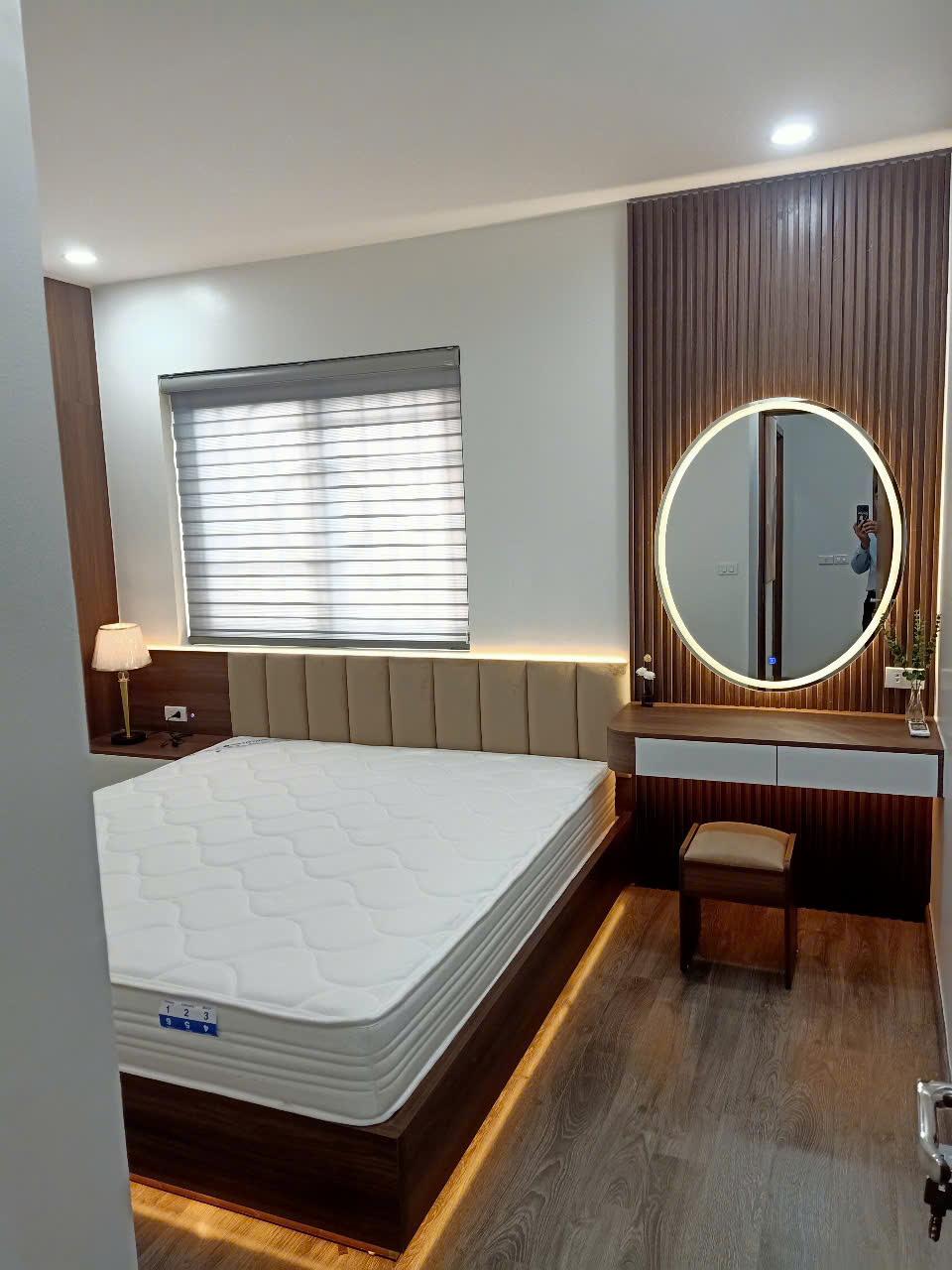 Bán căn hộ chung cư 3PN 2WC full nội thất đẹp khu đô thị Mỹ Đình I - Ảnh 2
