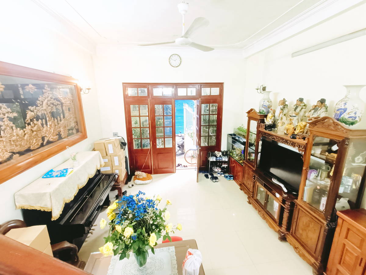 Bán nhà phố Nguyễn Phong Sắc, Cầu Giấy 60m2, 3 thoáng, 4T, mặt tiền 4.4m Gara ô tô - Ảnh 1