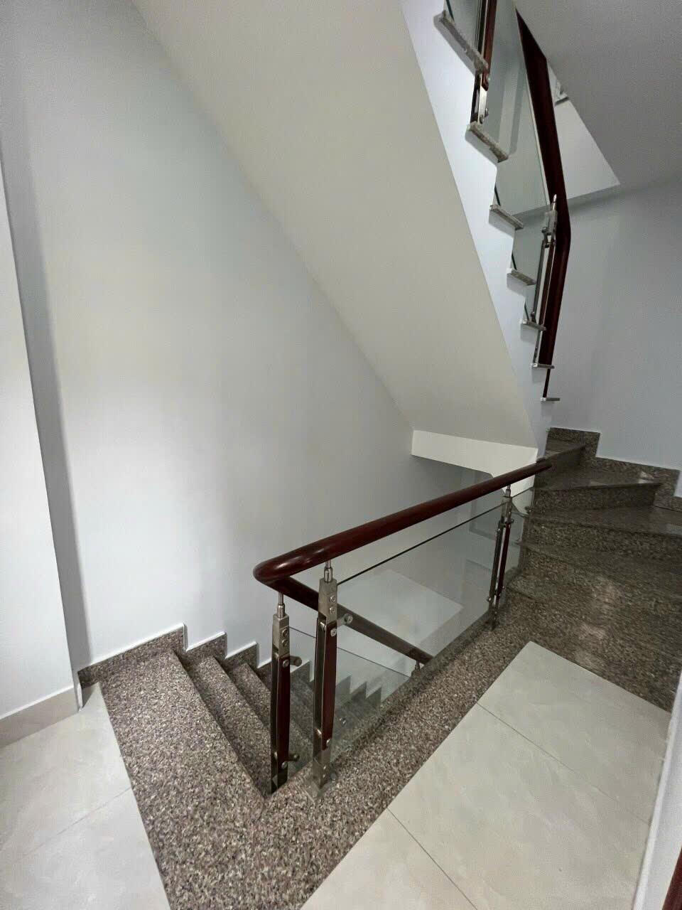 **Bán nhà mặt tiền Quảng Hiền** phường 11, Tân Bình; 2 tầng (5*16) nhỉnh 9 tỷ - Ảnh 1