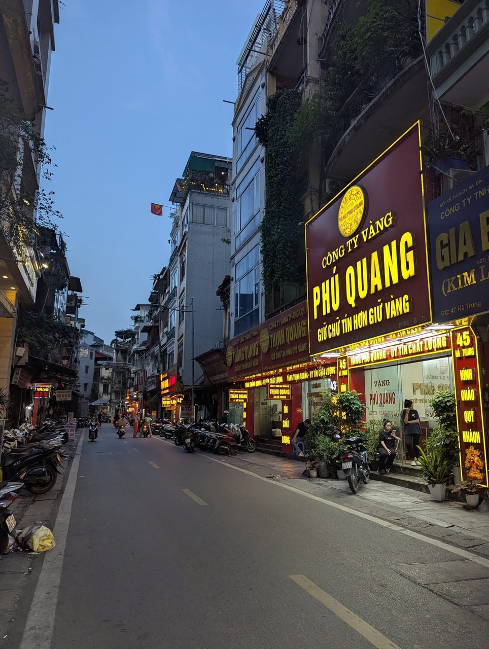 MẶT PHỐ HÀ TRUNG TRÁI TIM PHỐ CỔ KINH DOANH SIÊU ĐỈNH GIÁ 74 TỶ MẶT TIỀN 5.2M - Ảnh chính