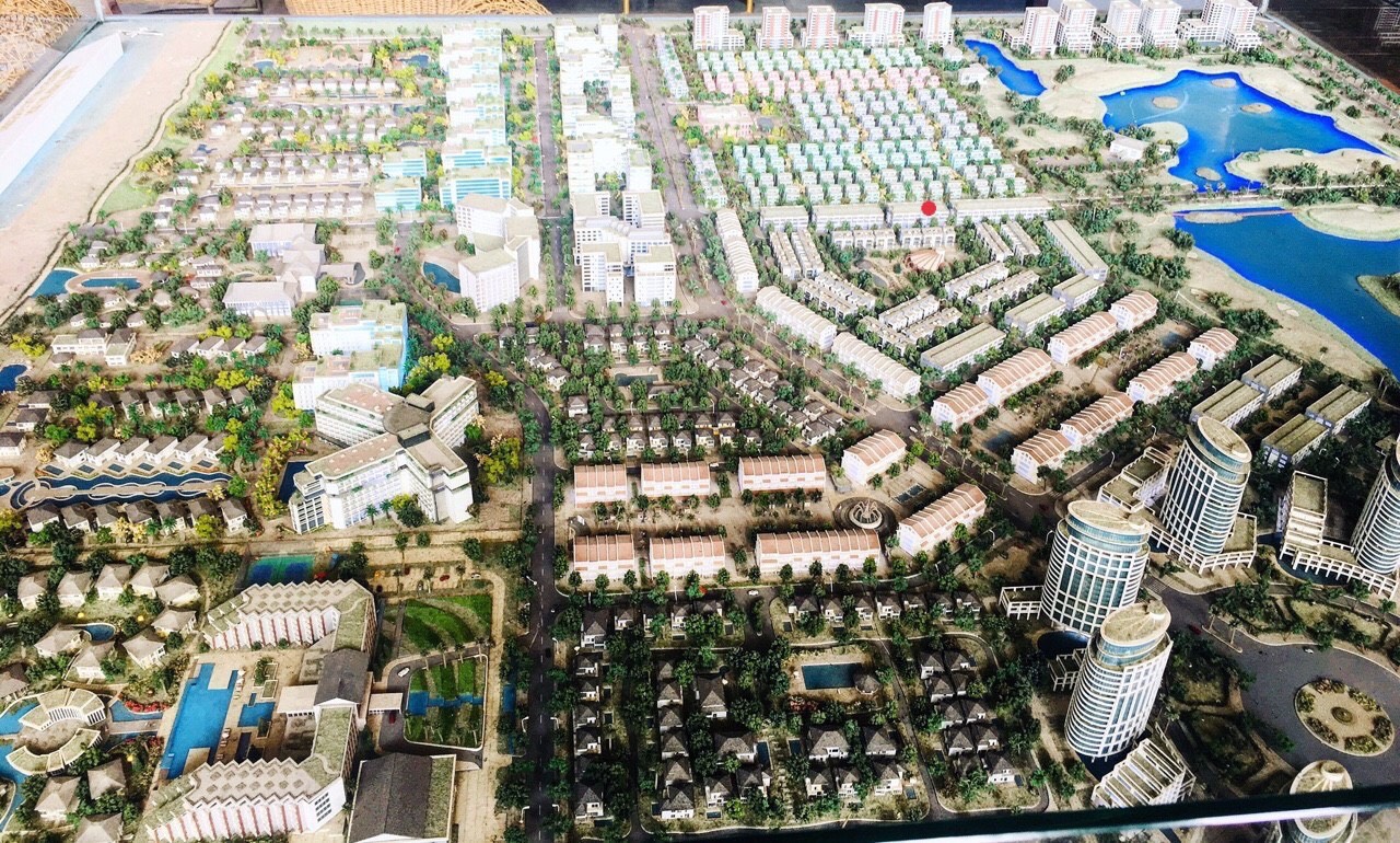 Bán đất lô đất khách sạn Bãi Trường 2300m2 lô góc hai mặt tiền view biển lh 0939439474 - Ảnh 2