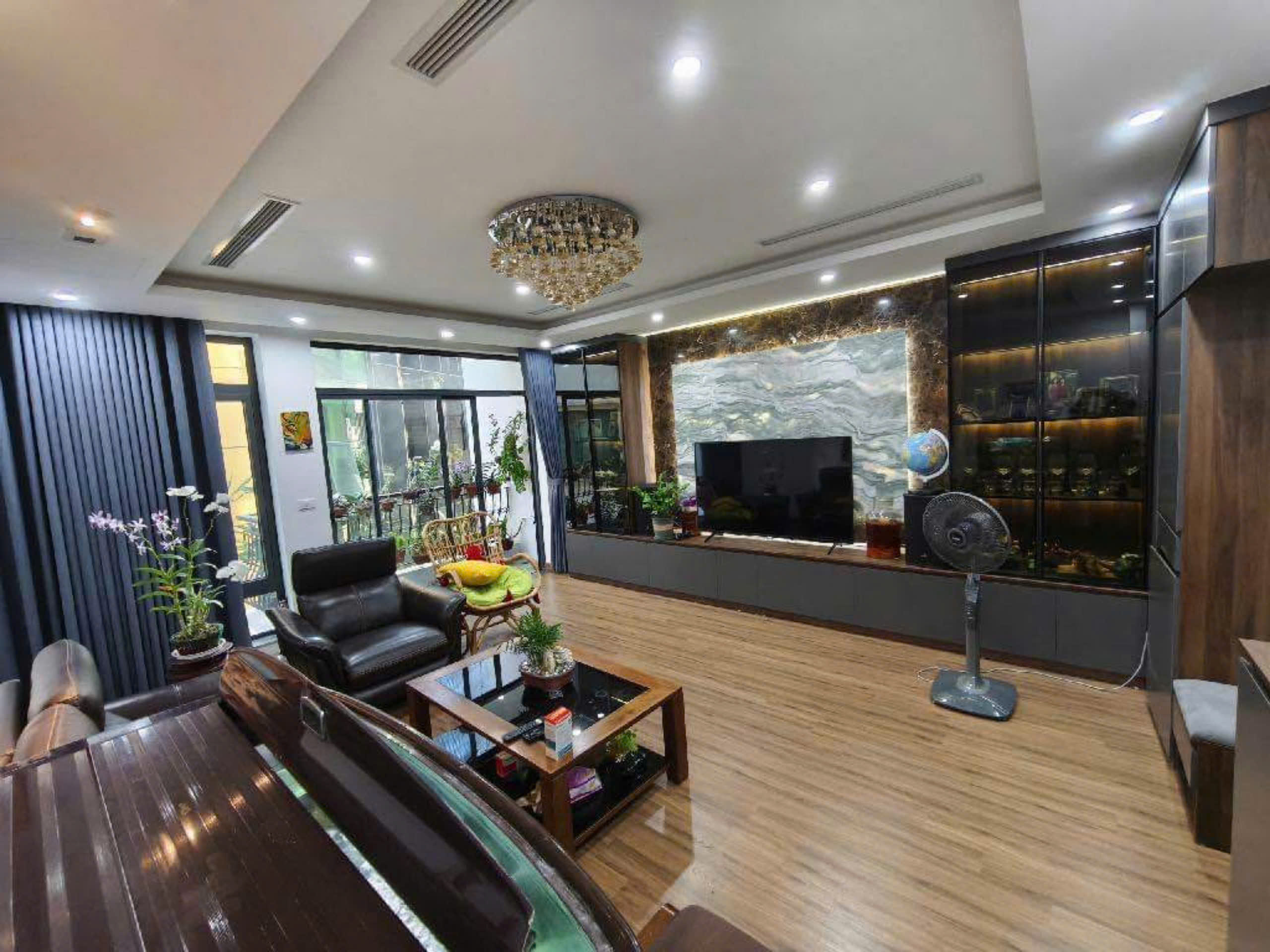 BÁN NHÀ PHÂN LÔ TRUNG KÍNH, VỈA HÈ, ÔTÔ TRÁNH, KINH DOANH, 51M2 CHỈ 14 TỶ 900 - Ảnh 1