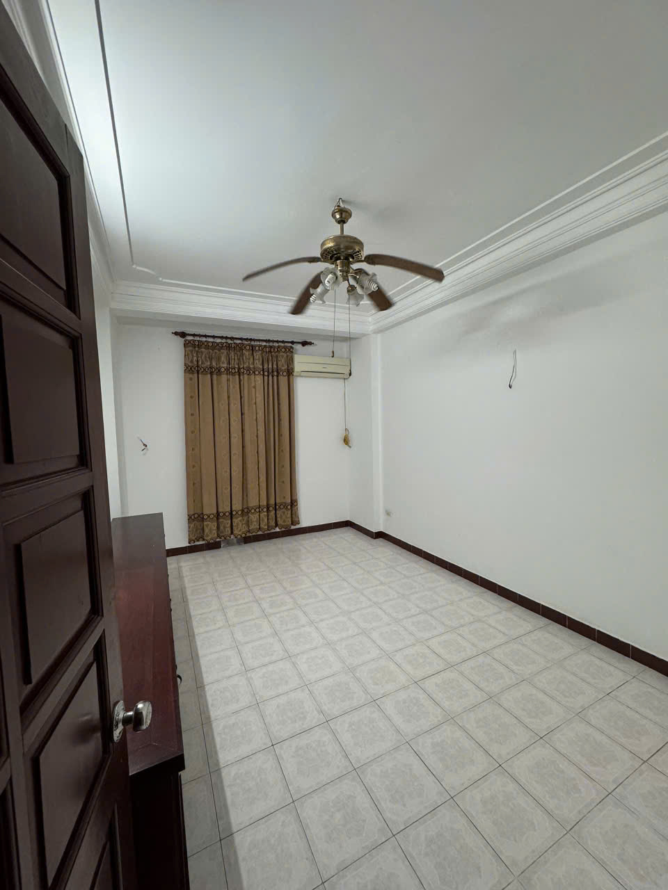 Cho thuê nhà riêng ngõ 178 Thái Hà, Đống Đa làm CHDV, nhà nghỉ 50m x 4T, 8PN giá 25tr - Ảnh 1