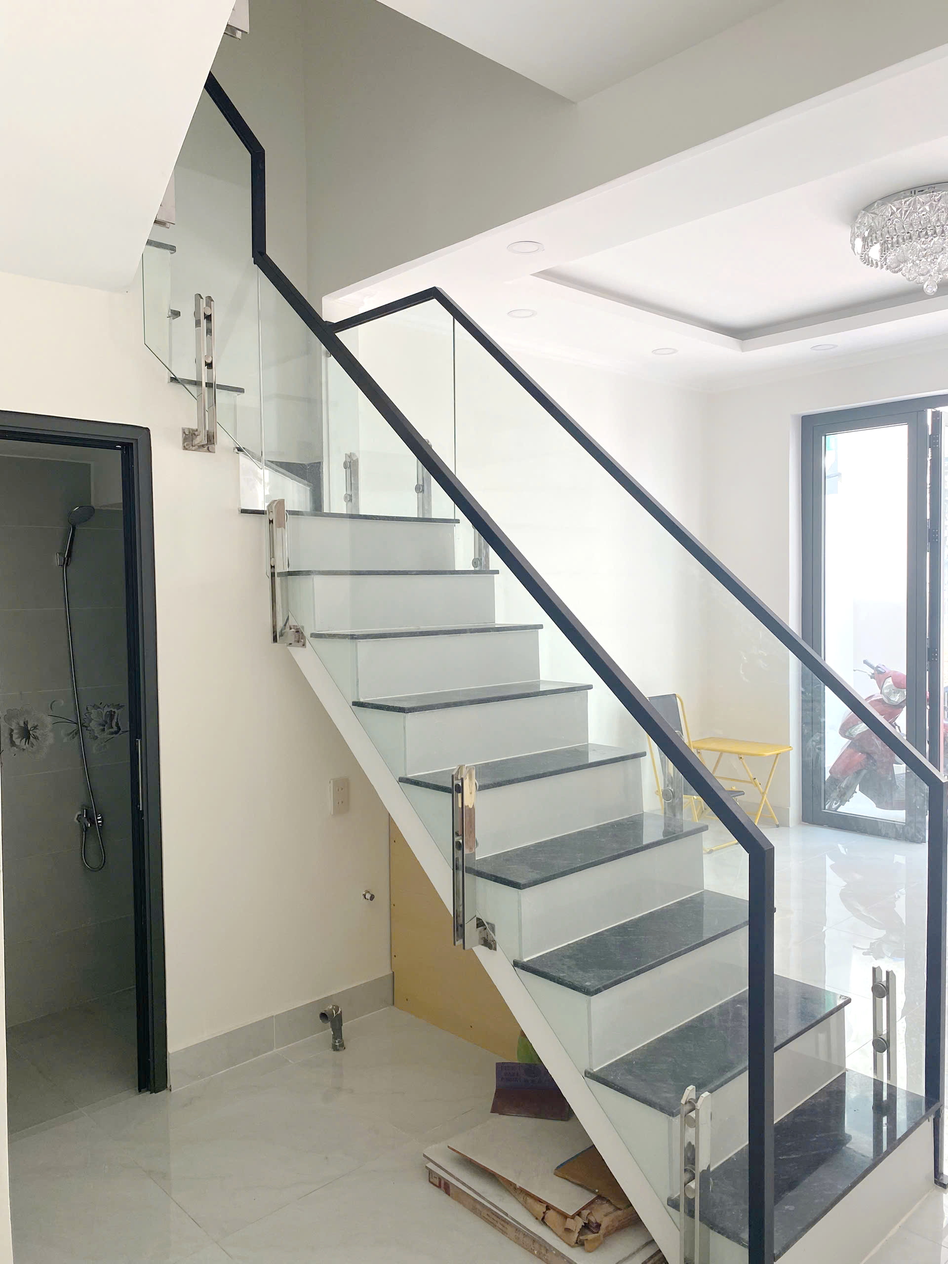 Nhà mới 2 tầng sát đường Nguyễn Duy Phường 12 Quận 8 - Ảnh 3