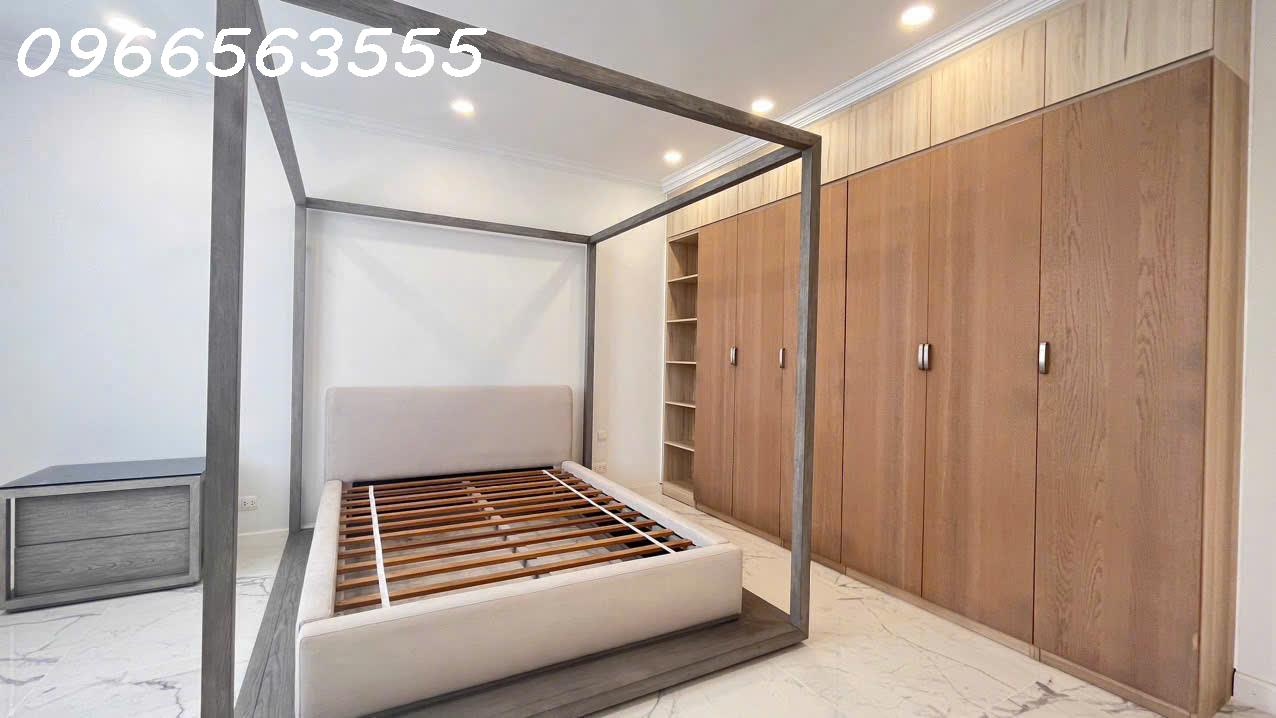 CHO THUÊ BIỆT THƯ LÂU ĐÀI CHATEAU - PHÚ MỸ HƯNG - NHÀ ĐẸP - GIÁ 4000$ - Ảnh 4