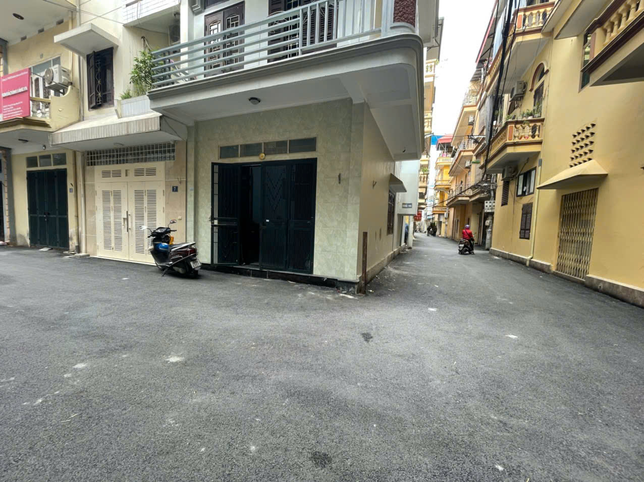 Bán nhà phố Đào Tấn, Ba Đình 183m2, 4 tầng, lô góc 2 mặt tiền 10.5m ô tô kinh doanh - Ảnh 2