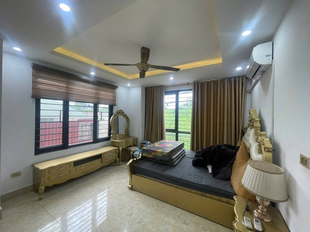 NHÀ MẶT PHỐ KINH DOANH ĐỈNH 41m2,X  5 tầng, mặt  tiền 6.8m, 13.1 tỷ  Bồ Đề-Long Biên. - Ảnh 3