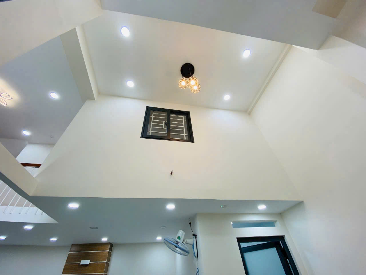 Bán nhà Hẻm an ninh Tứ Hải Ph6 Tân Bình. Dt 8x8m 1 lủng 1 lầu đẹp. Giá 6.38 tỷ tl SHR dọn ở liền. - Ảnh 3