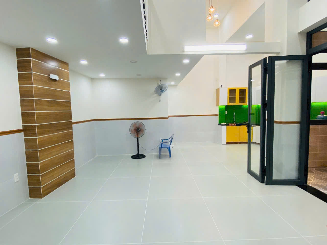 Bán nhà Hẻm an ninh Tứ Hải Ph6 Tân Bình. Dt 8x8m 1 lủng 1 lầu đẹp. Giá 6.38 tỷ tl SHR dọn ở liền. - Ảnh chính