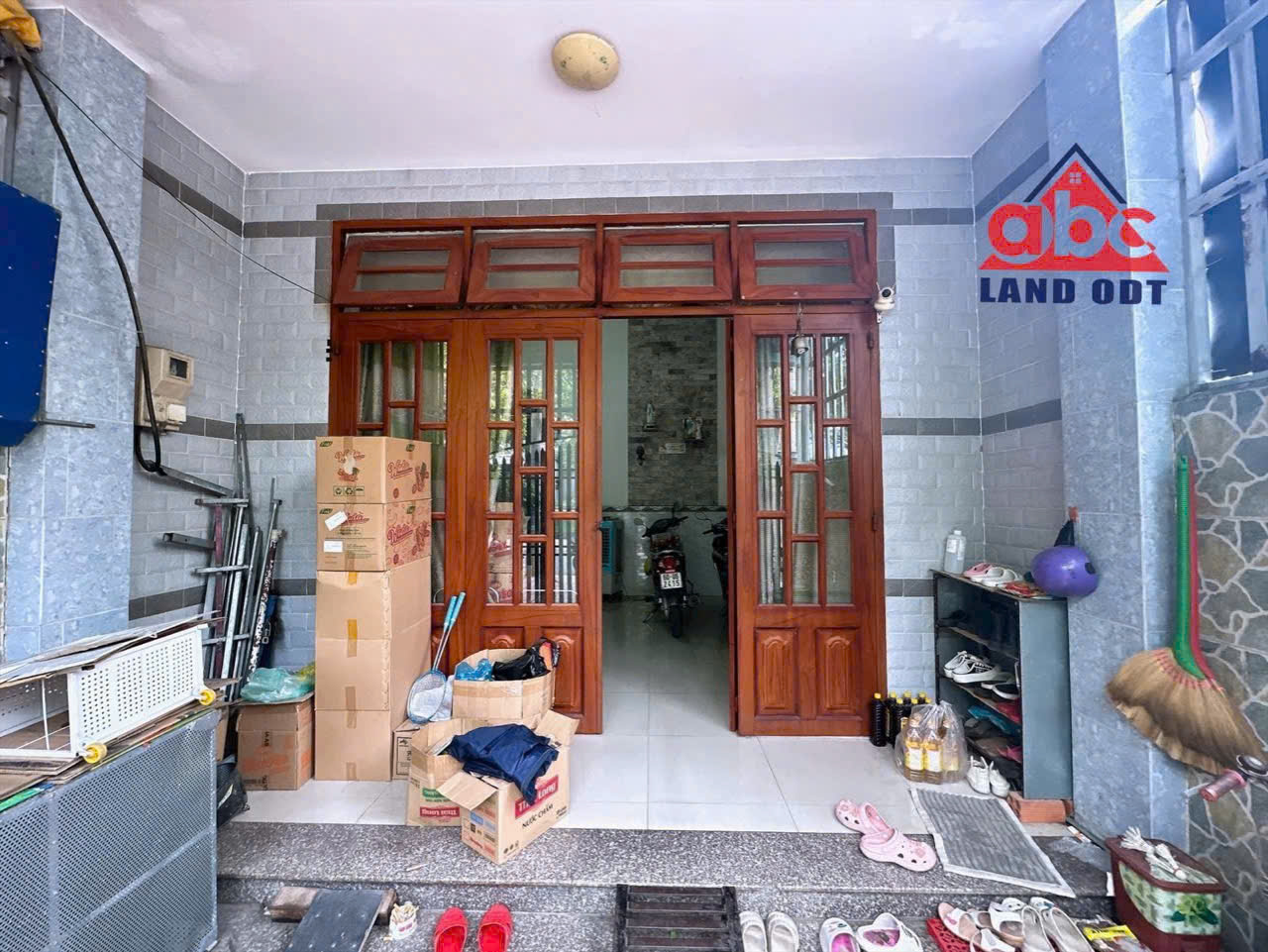 Bán nhà đẹp TĐC Tân Biên, đối diện công viên, gần CV30/4, chỉ 2ty650 - Ảnh chính