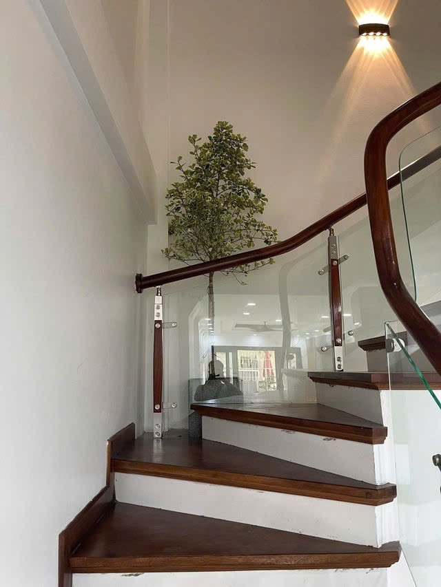 BÁN NHÀ ĐẸP ĐỦ NỘI THẤT NGÕ BA GÁC Thạch Bàn-Long Biên  40m2,X 5 tầng,8.1 tỷ. - Ảnh 3