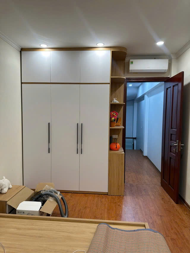 BÁN NHÀ ĐẸP ĐỦ NỘI THẤT NGÕ BA GÁC Thạch Bàn-Long Biên  40m2,X 5 tầng,8.1 tỷ. - Ảnh 1