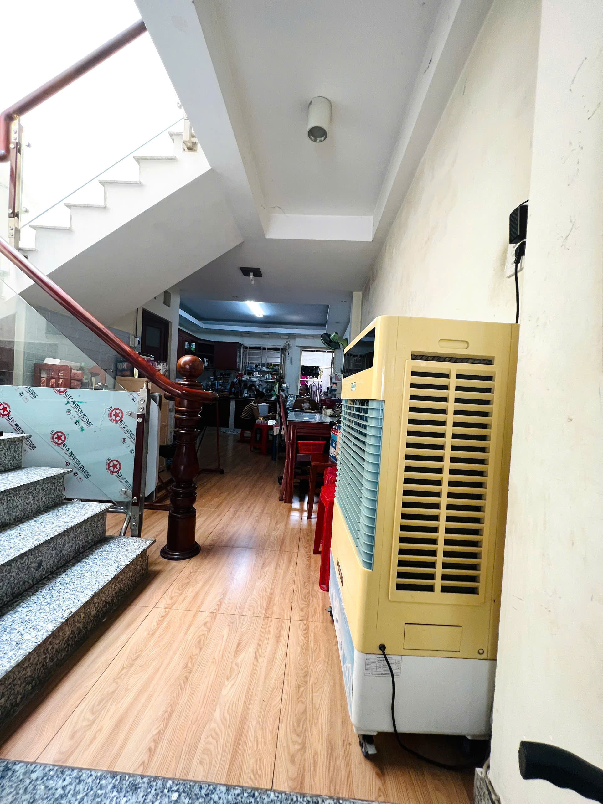 BÁN NHÀ MẶT TIỀN GẦN AEON MALL TÂN PHÚ – Ở NGAY, KINH DOANH TỐT - Ảnh 1