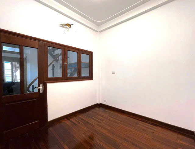 BÁN NHÀ Phố Ngọc Thụy NGÕ THÔNG Ô TÔ VÀO NHÀ 35M2,X 5 tầng,mặt tiền 3.3m, 7.6 tỷ Long Biên - Ảnh 3