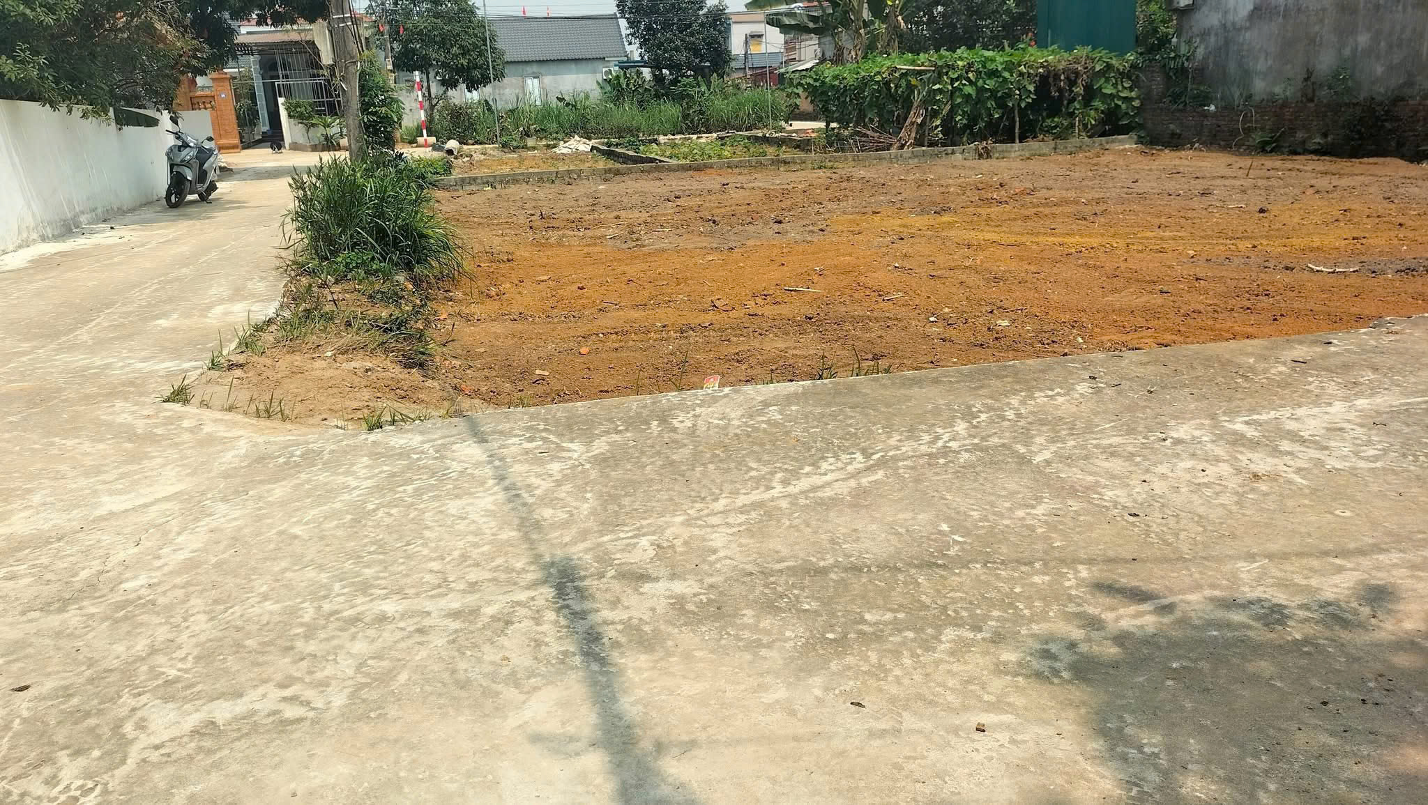 Lô góc hai mặt tiền siêu hiếm, nở hậu, có khả năng phân lô ở Bình Yên, Thạch Thất, Hà Nội. - Ảnh 2